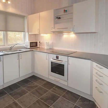 Holiday home 3 Bedroom Pet Friendly In