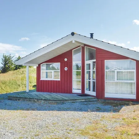 3 Bedroom Pet Friendly In *